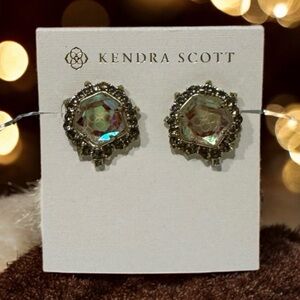 Rare/Retired Kendra Scott Abelia Stud Earrings in Rhodium Gray Dichroic